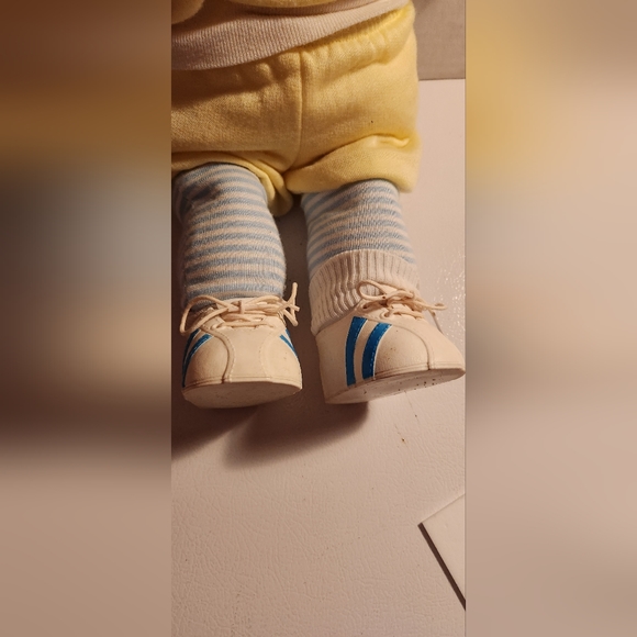 1980's Cabbage Patch Doll by Coleco - Picture 4 of 6